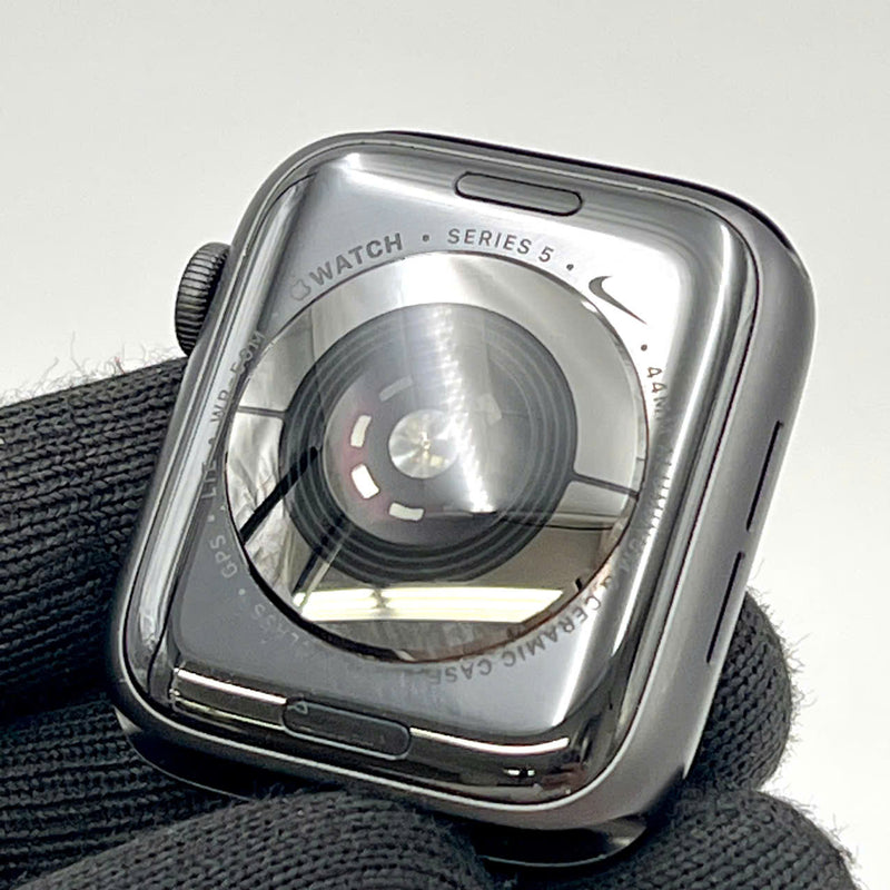 Apple Watch Series 5 44MM 4G + GPS Black Aluminum Case 98% pin 98%
