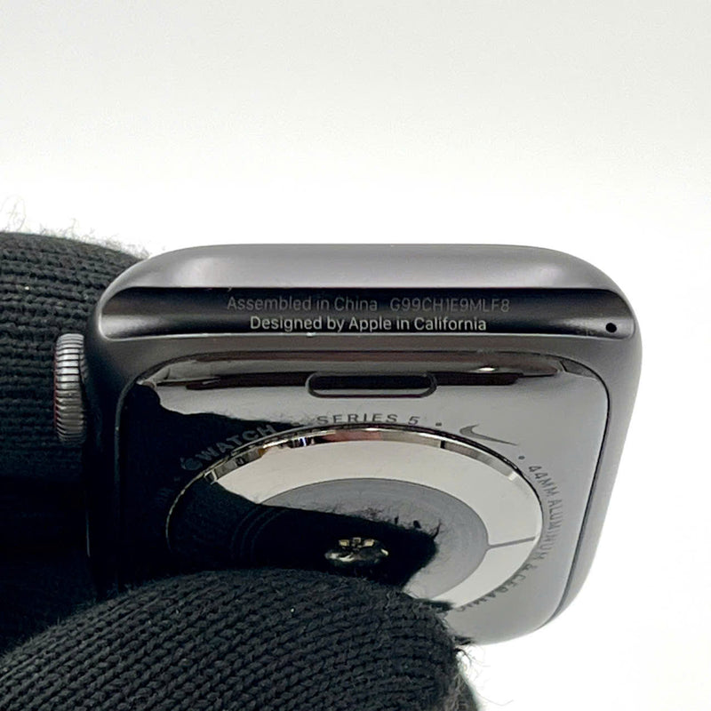 Apple Watch Series 5 44MM 4G + GPS Black Aluminum Case 98% pin 98%