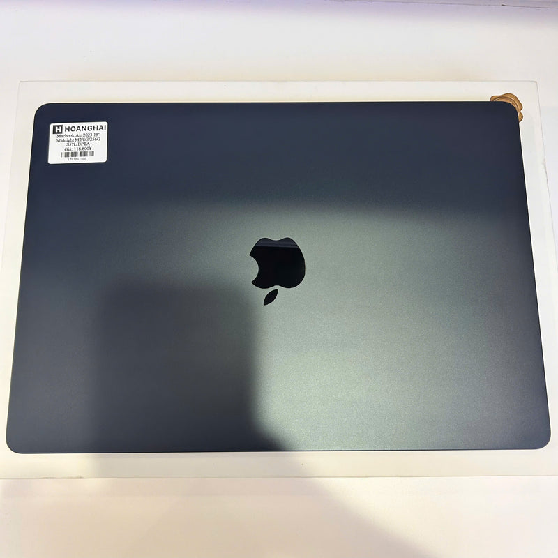 Macbook Air 2023 15in Đen Apple M2/ RAM 8GB/ SSD 256GB 98% FB BPTA (Sạc 57 lần)