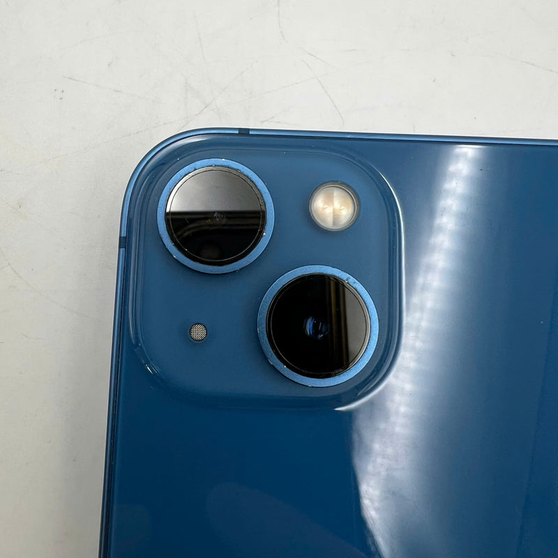 iPhone 13 256GB Xanh Dương 98% pin 85%  Máy đã trả hết tiền mạng dùng như Quốc tế Apple viền xước,viền cam xước - HH4196