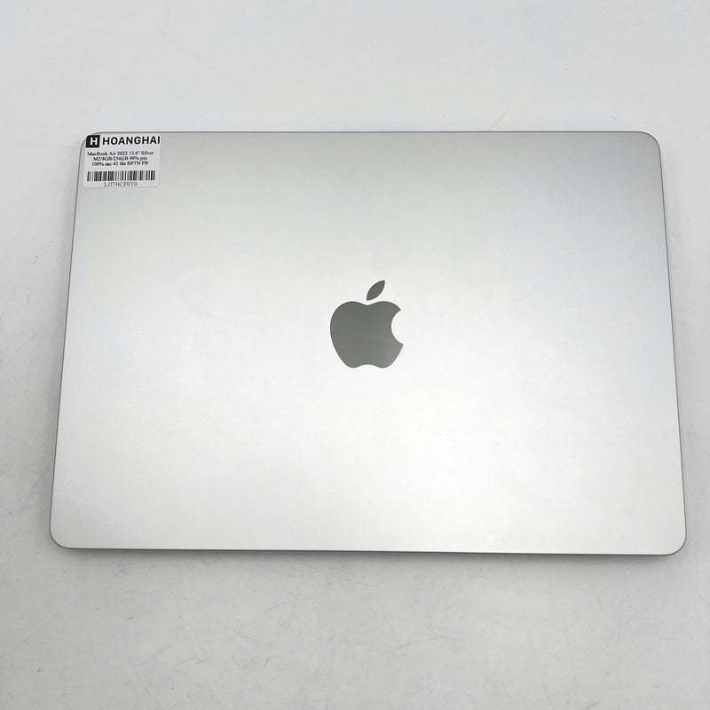 Macbook Air 2022 13.6in Bạc Apple M2/ RAM 8GB/ SSD 256GB 99% pin 100% sạc 42 lần BPTN FB