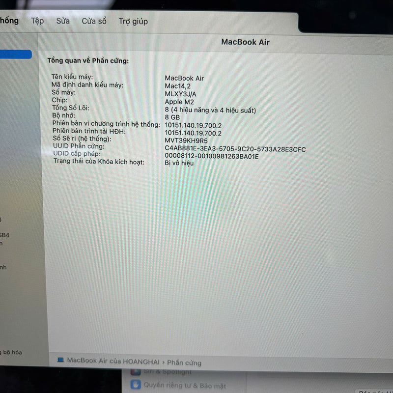 Macbook Air 2022 13.6in Bạc Apple M2/ RAM 8GB/ SSD 256GB 99% pin 100% sạc 18 lần BPTN FB