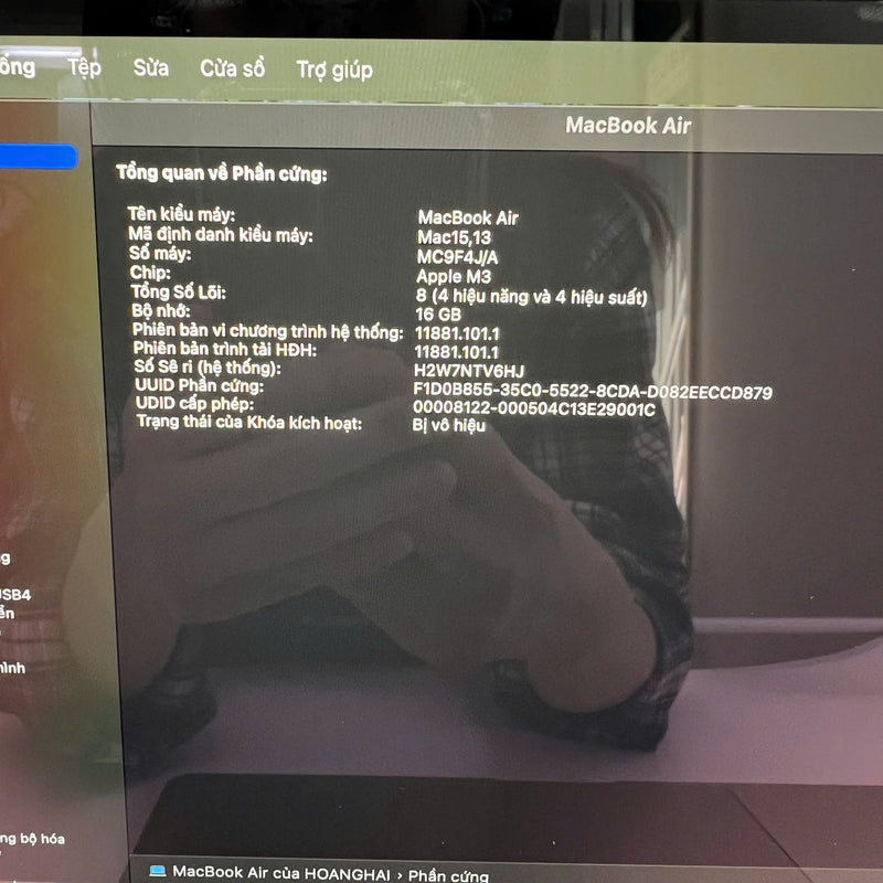Macbook Air 2024 15.3in Bạc Apple M3/ RAM 16GB/ SSD 256GB 99% pin 100% sạc 12 lần BPTN