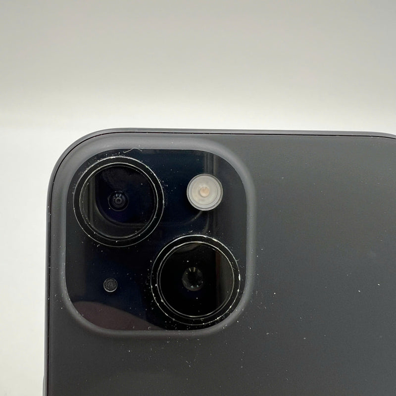 iPhone 15 256GB Đen 98% pin 90% Quốc tế Apple (Màn LKCH, màn xước, viền xước, viền cam xước) - HH2774
