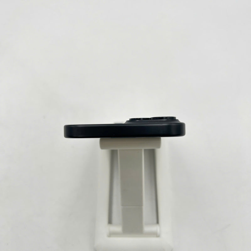 iPhone 15 256GB Đen 98% pin 90% Quốc tế Apple (Màn LKCH, màn xước, viền xước, viền cam xước) - HH2774