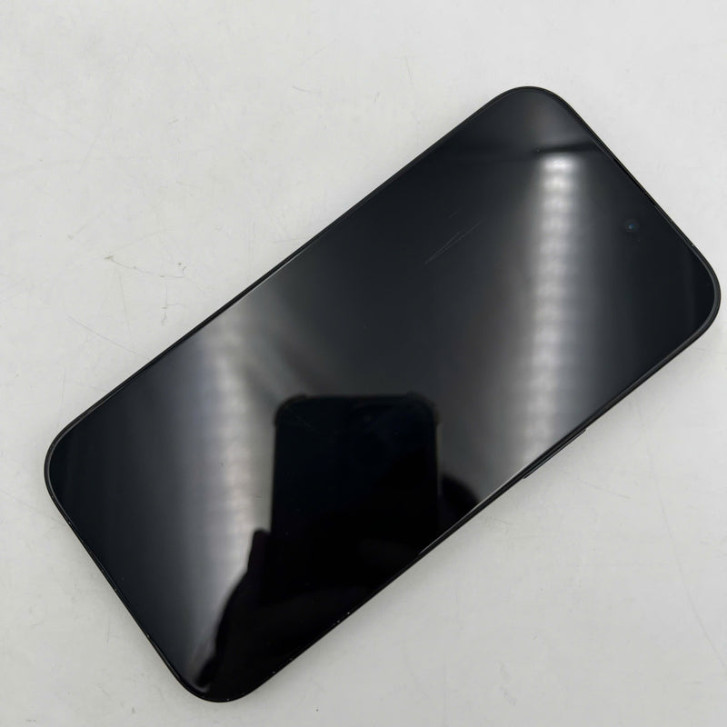 iPhone 15 256GB Đen 98% pin 90% Quốc tế Apple (Màn LKCH, màn xước, viền xước, viền cam xước) - HH2774