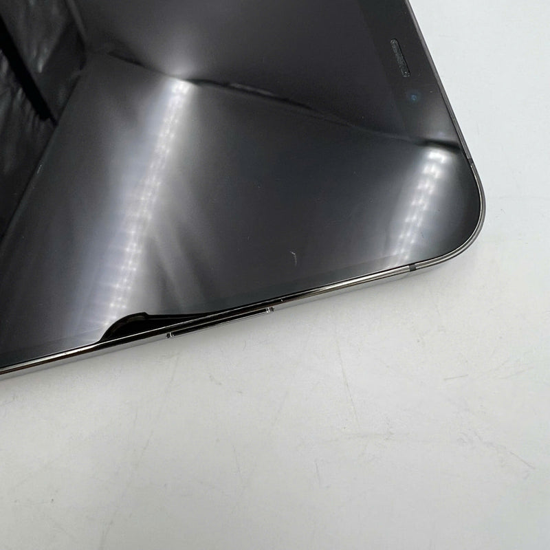 iPhone 12 Pro 256GB Đen 98% pin 100% Máy đã trả hết tiền mạng dùng như Quốc tế Apple (Đã thay pin, viền xước, đốm 1x, màn xước) - HH8234