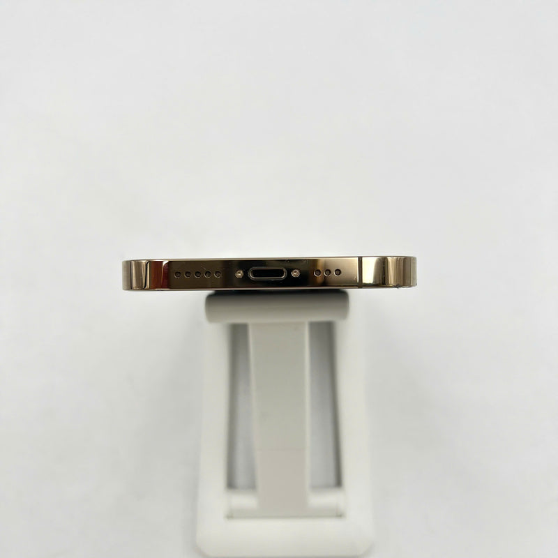 iPhone 12 Pro 256GB Vàng 98% pin 100% Máy đã trả hết tiền mạng dùng như Quốc tế Apple (Đã thay pin, đốm 1x, sứt viền) - HH7337