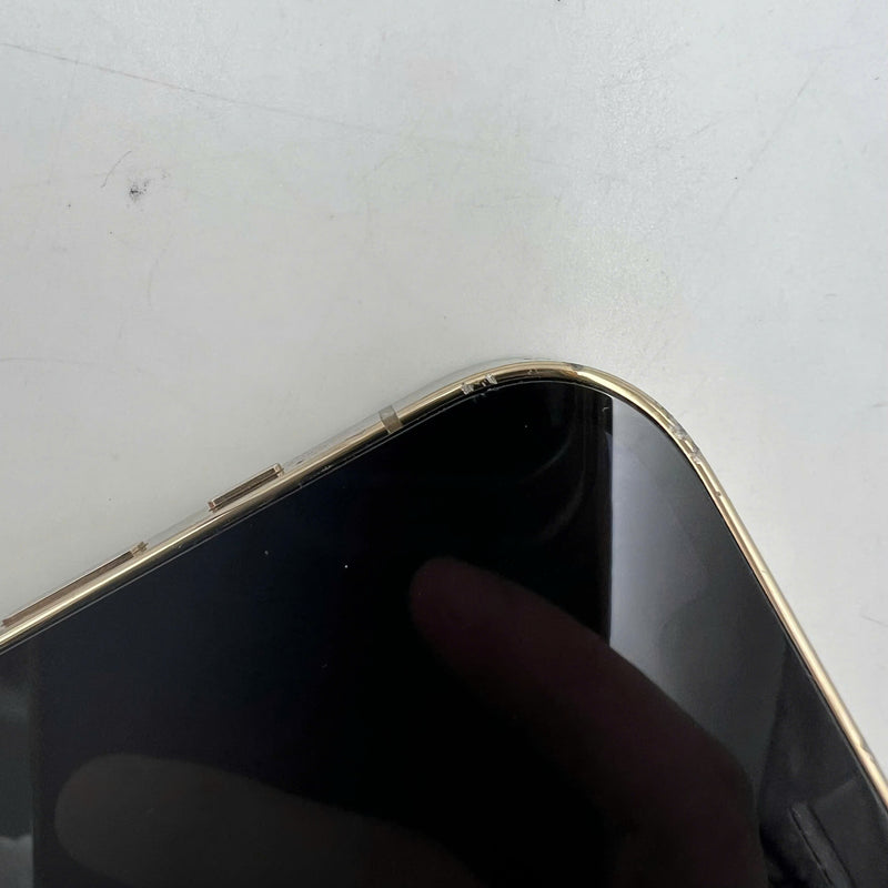 iPhone 12 Pro 256GB Vàng 98% pin 100% Máy đã trả hết tiền mạng dùng như Quốc tế Apple (Đã thay pin, đốm 1x, sứt viền) - HH7337