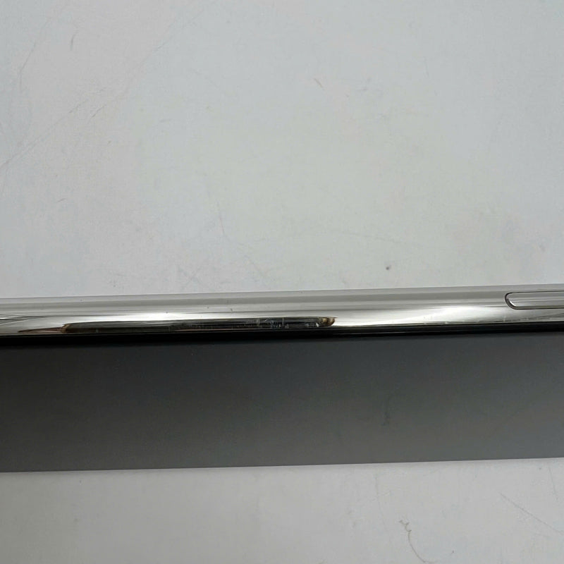 iPhone XS Max 256GB Bạc 98% pin 100% Máy đã trả hết tiền mạng dùng như Quốc tế Apple (đốm 1x,viền xước,ĐTP) - HH7015