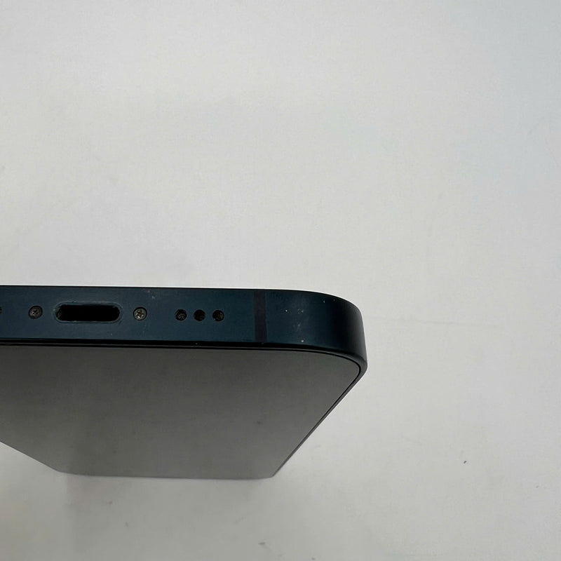 iPhone 13 128GB Đen 98% pin 85% Máy đã trả hết tiền mạng dùng như Quốc tế Apple (viền cam xước, ám viền) - HH4561