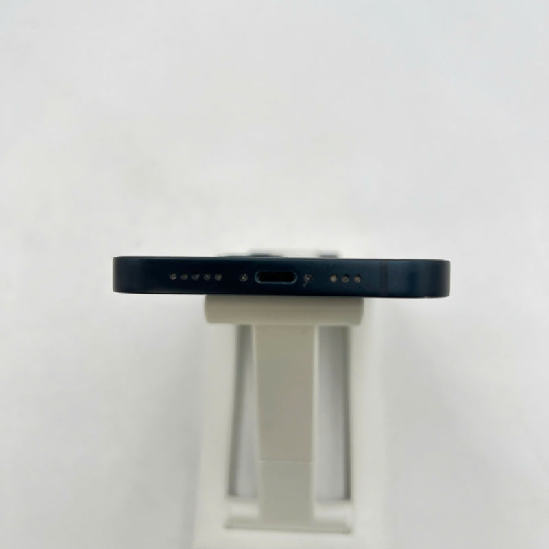 iPhone 13 128GB Đen 98% pin 87% Máy đã trả hết tiền mạng dùng như Quốc tế Apple (xước viền, viền cam xước) - HH6369