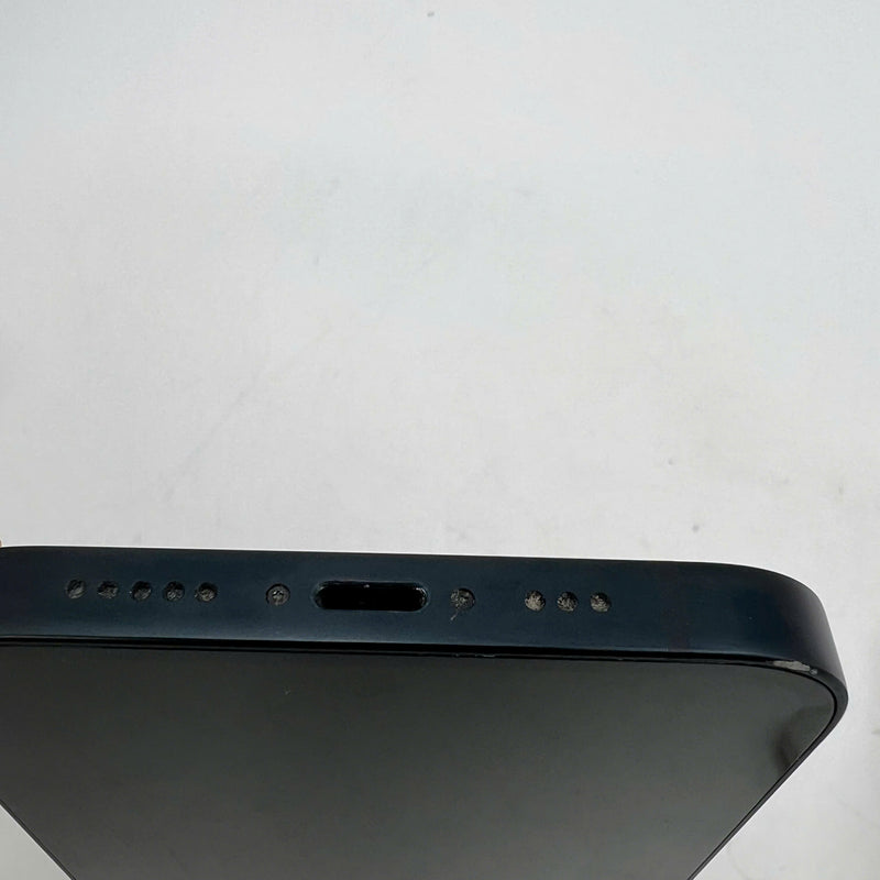 iPhone 13 128GB Đen 98% pin 87% Máy đã trả hết tiền mạng dùng như Quốc tế Apple (xước viền, viền cam xước) - HH6369