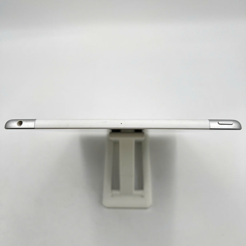 iPad Gen 8 2020 10.2in 32GB Silver 4G + Wifi 98% pin từ 90% từ AU (xước viền, xước mặt lưng, móp nhẹ mặt lưng, chỉ dùng sim VN)