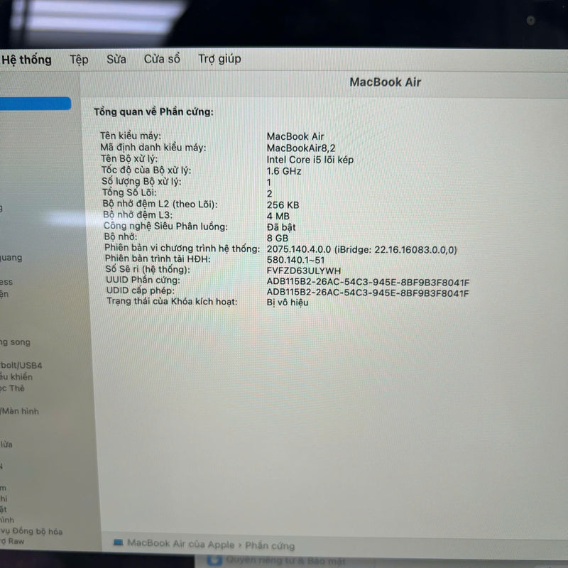Macbook Air 2019 13.3in Xám Intel Core i5/ RAM 8GB/ SSD 256GB 98% Sạc 23 lần BPTN (Xước viền)
