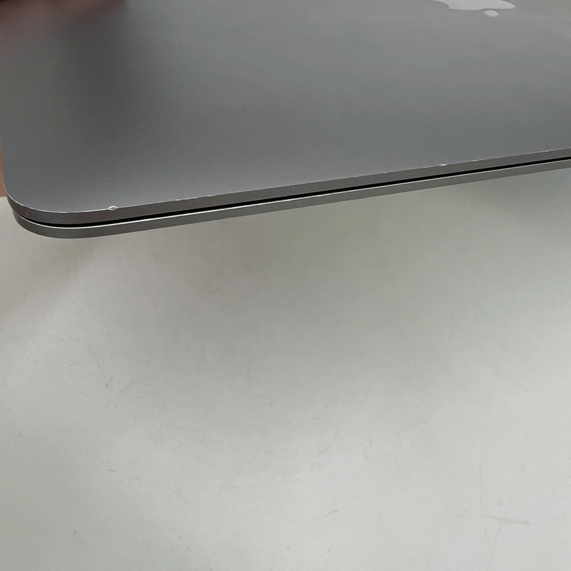 Macbook Air 2020 13.3in Xám Intel Core i7/ RAM 16GB/ SSD 512GB 98% sạc 150 lần BPTN