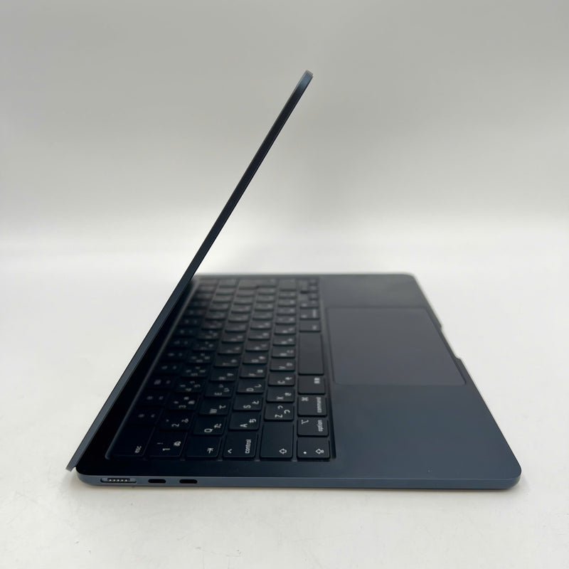 MacBook Air 2022 13.6in Đen Apple M2/ RAM 8GB/ SSD 256GB 98% Sạc 79 lần BPTN