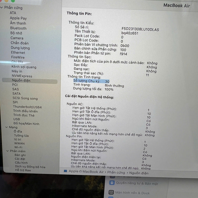 Macbook Air 2022 13.6in Bạc Apple M2/ RAM 8GB/ SSD 512GB 98% sạc 30 lần BPTN