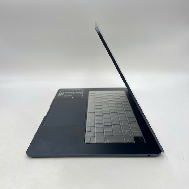 Macbook Air 2023 15in Đen Apple M2/ RAM 8GB/ SSD 256GB 98% sạc 11 lần BPTN