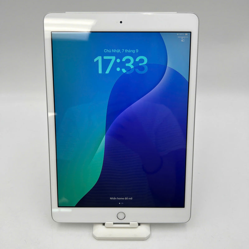 iPad Gen 8 2020 10.2in 32GB Silver 4G + Wifi 98% pin từ 80% từ AU (xước mặt lưng, bụi màn, chỉ dùng sim VN)
