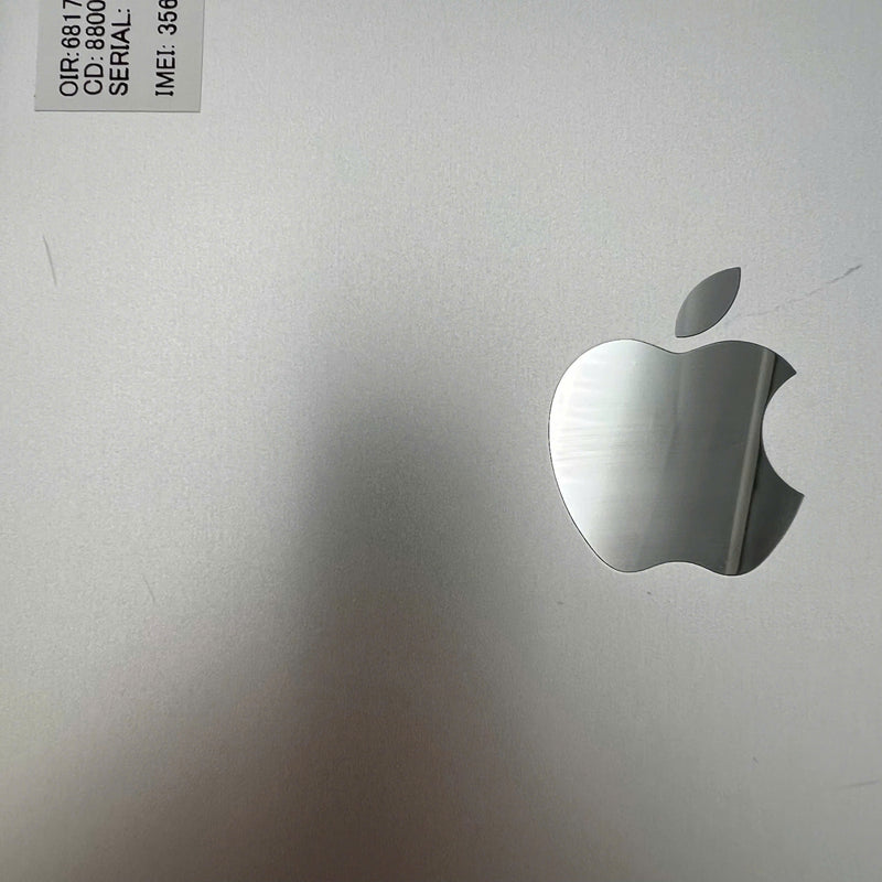 iPad Gen 8 2020 10.2in 32GB Silver 4G + Wifi 98% pin từ 80% từ AU (xước mặt lưng, bụi màn, chỉ dùng sim VN)