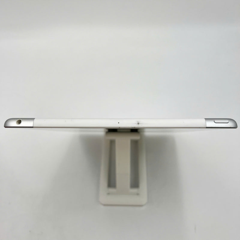 iPad Gen 8 2020 10.2in 32GB Silver 4G + Wifi 98% pin từ 85% từ AU (xước mặt lưng, xước viền, bụi màn, chỉ dùng sim VN)