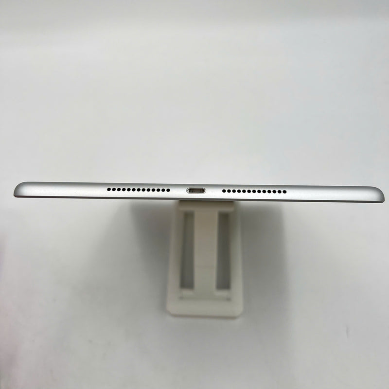 iPad Gen 8 2020 10.2in 32GB Silver 4G + Wifi 98% pin từ 85% từ AU (xước mặt lưng, xước viền, bụi màn, chỉ dùng sim VN)