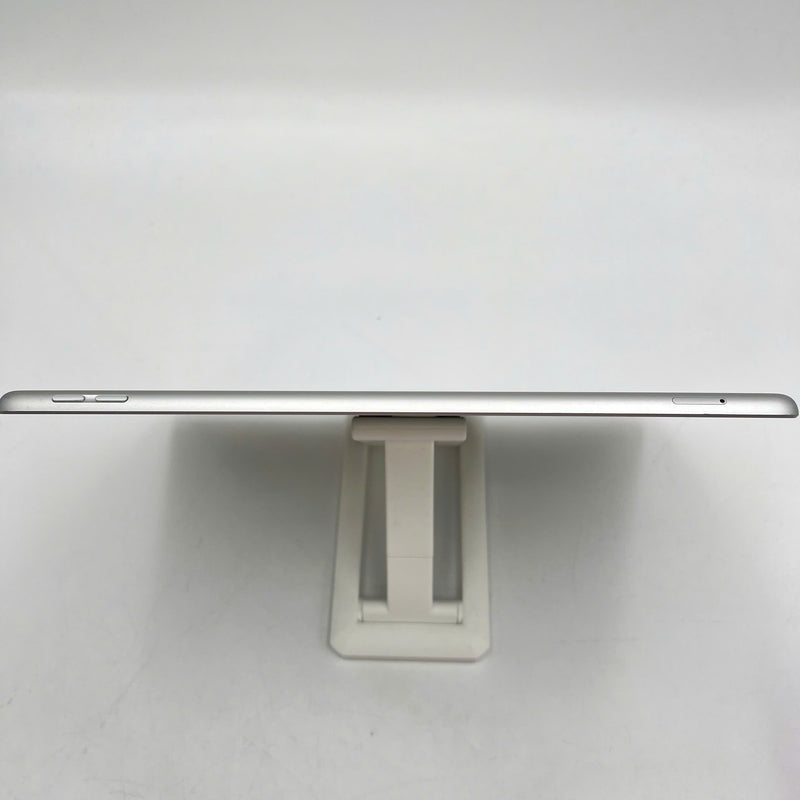 iPad Gen 8 2020 10.2in 32GB Silver 4G + Wifi 98% pin từ 90% từ AU (xước mặt lưng, bụi màn, chỉ dùng sim VN)