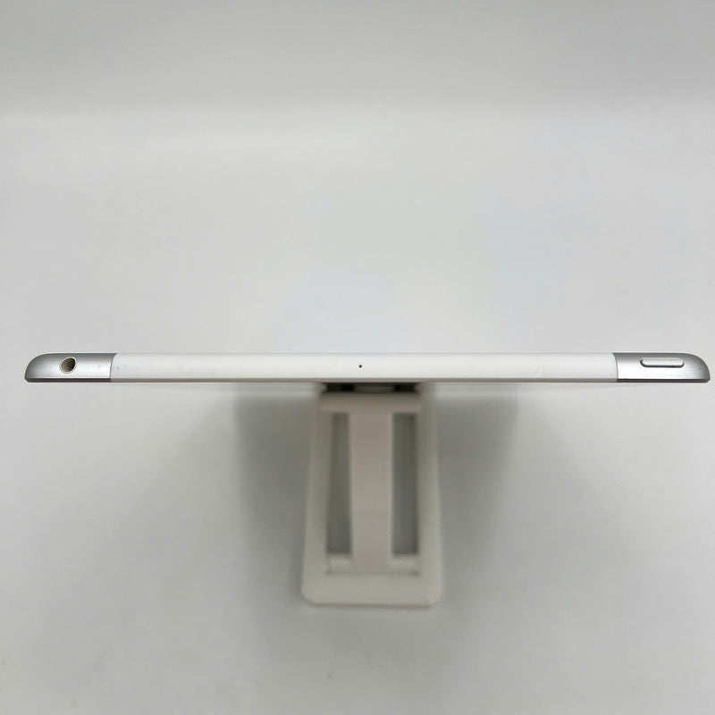 iPad Gen 8 2020 10.2in 32GB Silver 4G + Wifi 98% pin từ 90% từ AU (xước mặt lưng, bụi màn, chỉ dùng sim VN)