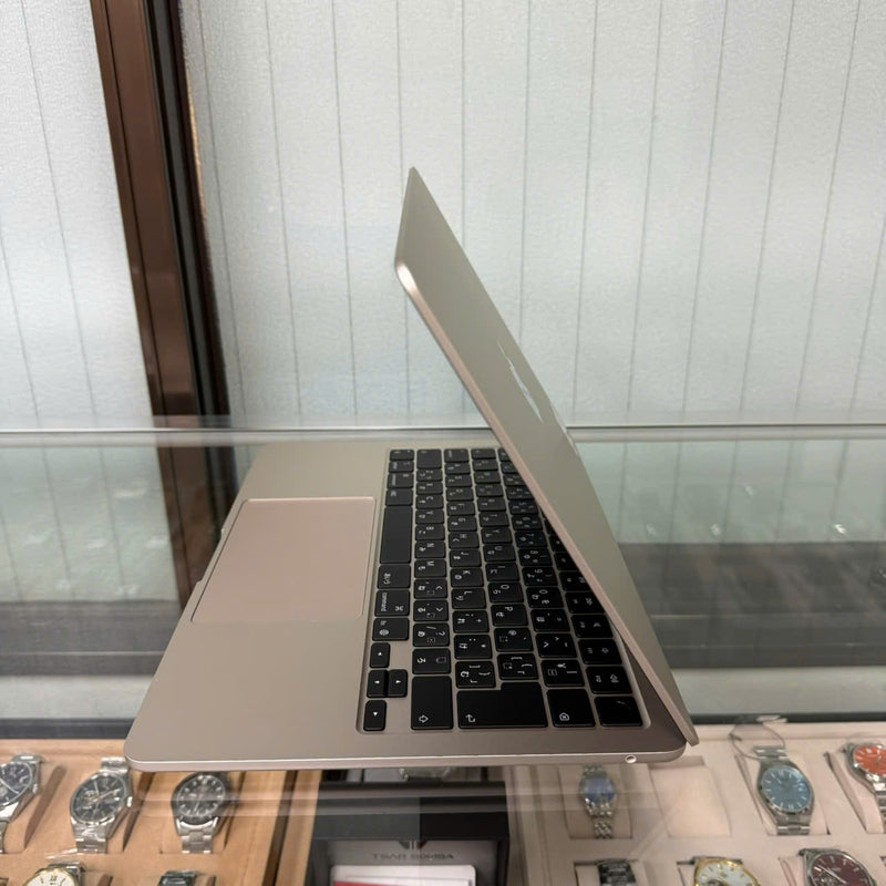 Macbook Air 2025 13.6in Bạc Apple M4/ RAM 16GB/ SSD 256GB 99,5% sạc 16 lần BPTN