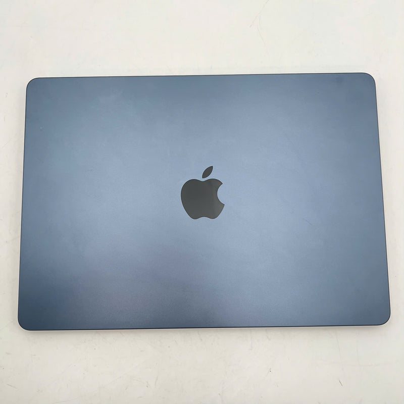 Macbook Air 2024 13.6in Đen Apple M3/ RAM 16GB/ SSD 512GB 99% pin 100% sạc 6 lần BPTN
