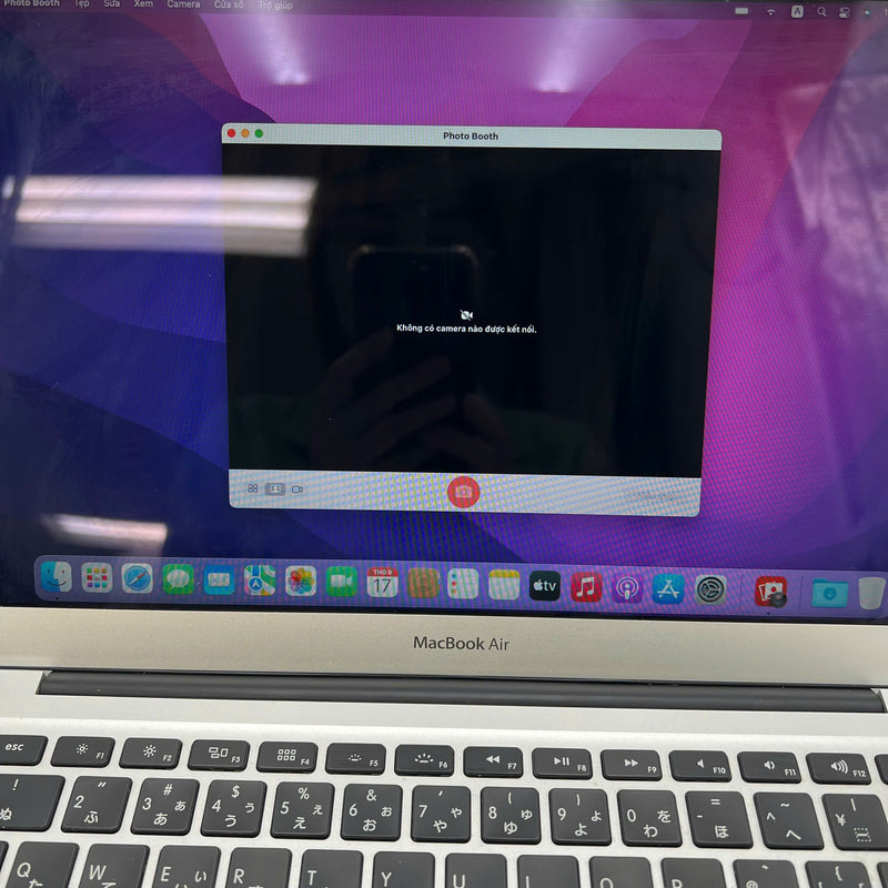 Macbook Air 2015 13.3in Bạc Intel Core i5/ RAM 8GB/ SSD 98% sạc 1 lần BPTN (đã thay pin mới, không có camera)