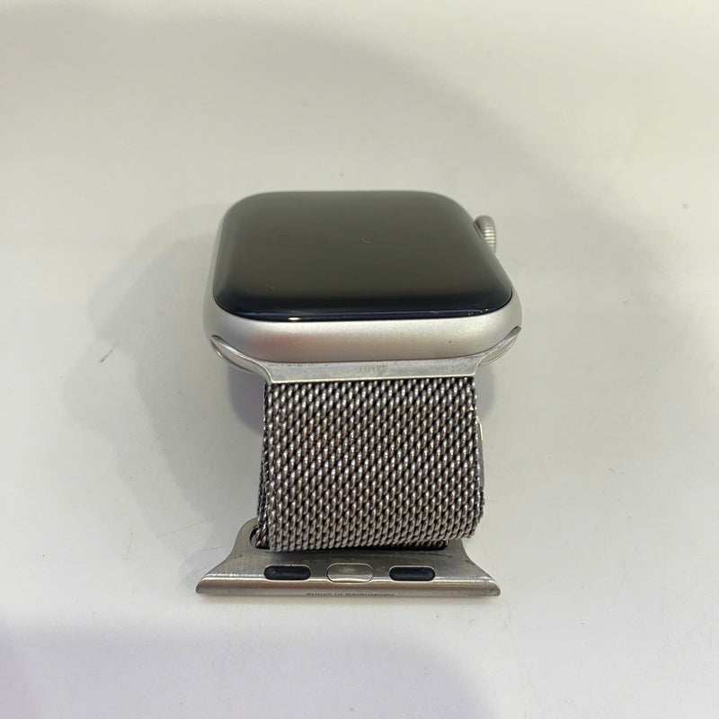 Apple Watch Series 5 44mm GPS 98% Fullbox Silver Aluminum Case with Milanese Loop (xước màn)