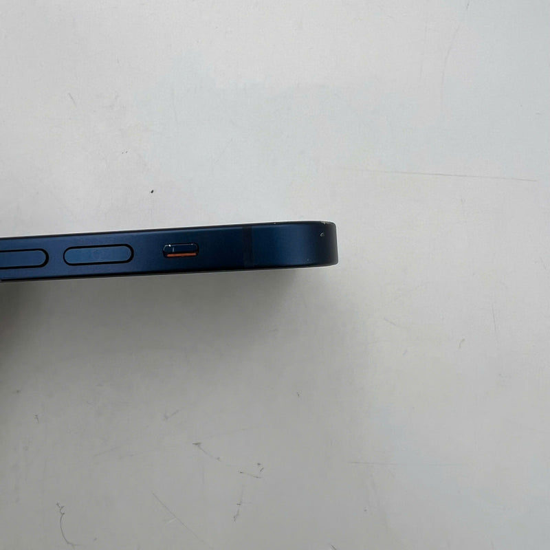 iPhone 12 64GB Xanh Dương 97% pin 100% Máy đã trả hết tiền mạng dùng như Quốc tế Apple (Đã thay pin, xước viền cam, xước màn, khung viền xước xấu) - HH1357