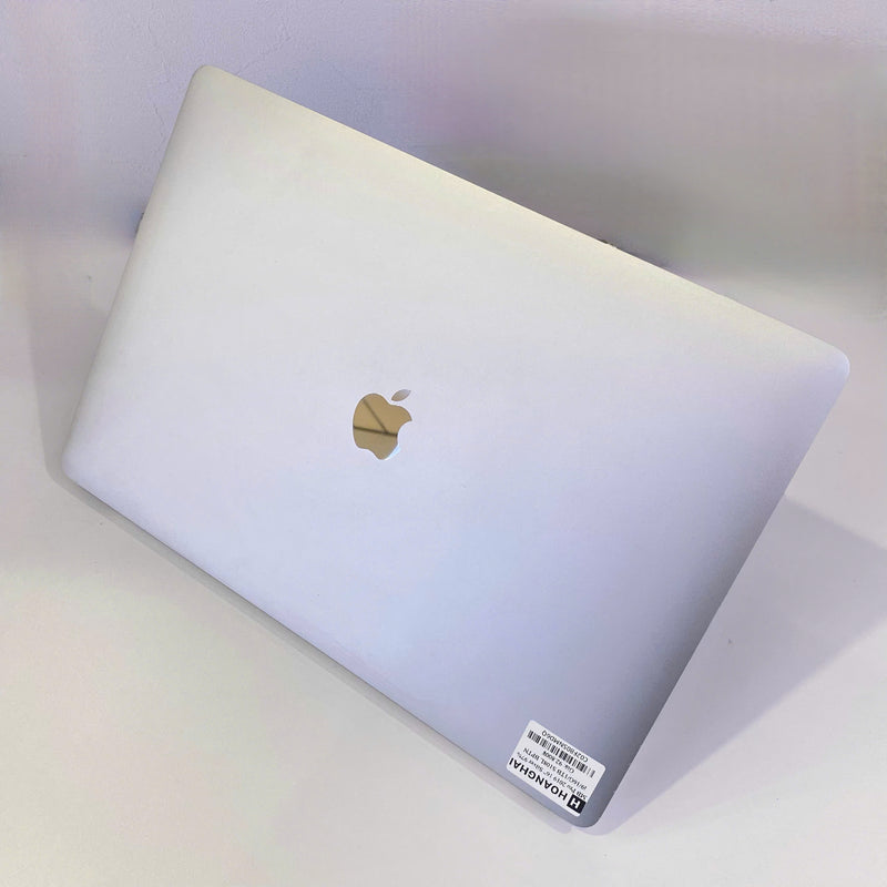 Macbook Pro 2019 16in Bạc Intel Core 97% i9/ RAM 16GB/ SSD 1TB  sạc 108 lần BPTN