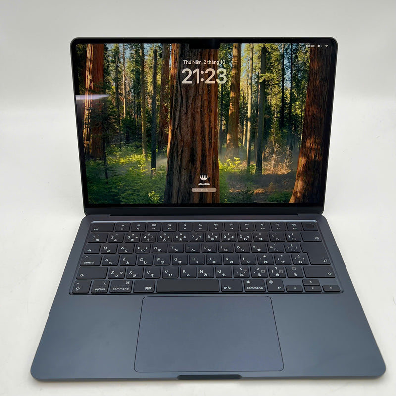 MacBook Air 2022 13.6in Midnight Apple M2/ RAM 16GB/ SSD 256GB 98% pin 100% (sạc 2 lần, xước viền) BPTN