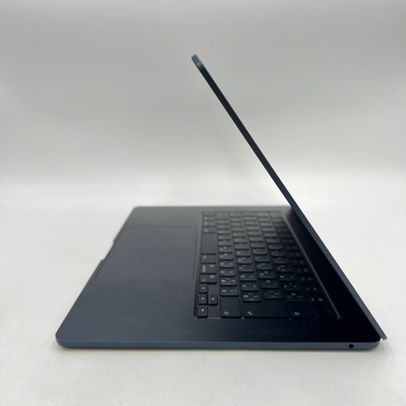 Macbook Air 2023 15in Đen Apple M2/ RAM 8GB/ SSD 512GB 98% sạc 23 lần BPTN