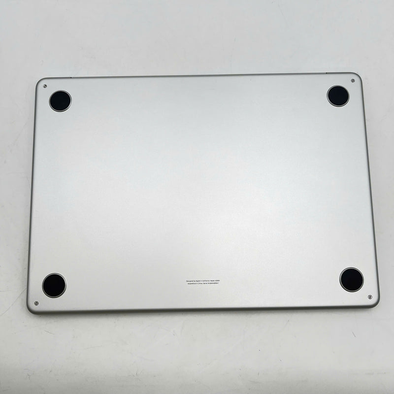 Macbook Air 2022 13.6in Bạc Apple M2/ RAM 8GB/ SSD 256GB 98% sạc 36 lần BPTN