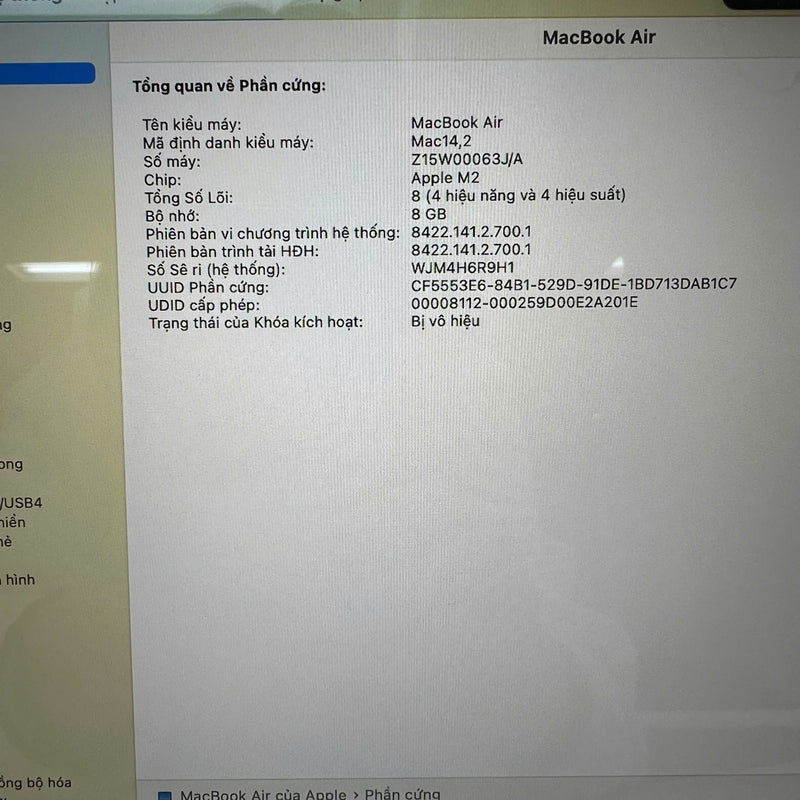 Macbook Air 2022 13.6in Bạc Apple M2/ RAM 8GB/ SSD 256GB 98% sạc 36 lần BPTN