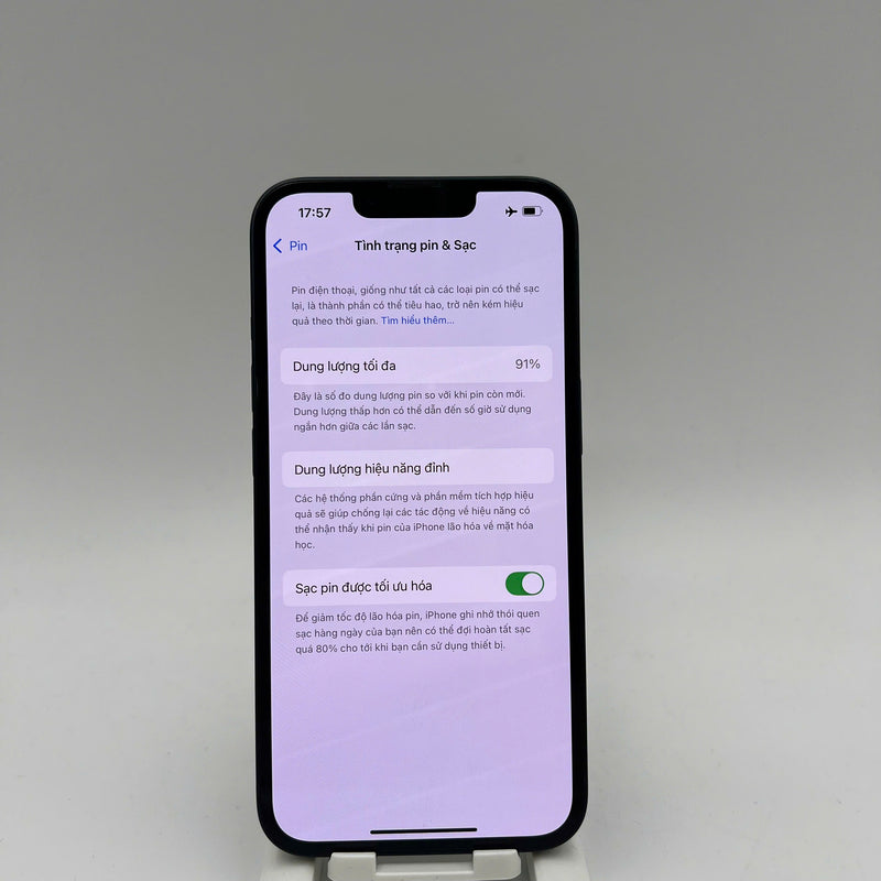 iPhone 13 128GB Đen 98% pin 91% Máy đã trả hết tiền mạng dùng như Quốc tế Apple (Ám xước viền, xước viền cam) - HH6182