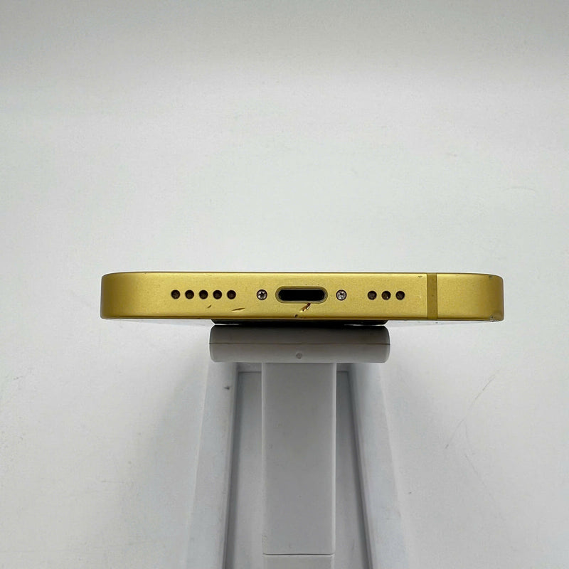 iPhone 14 128GB Vàng 98% pin 88% Quốc tế từ DCM (Không dùng sim DCM - Màn xước, móp viền, viền cam xước) - HH3940