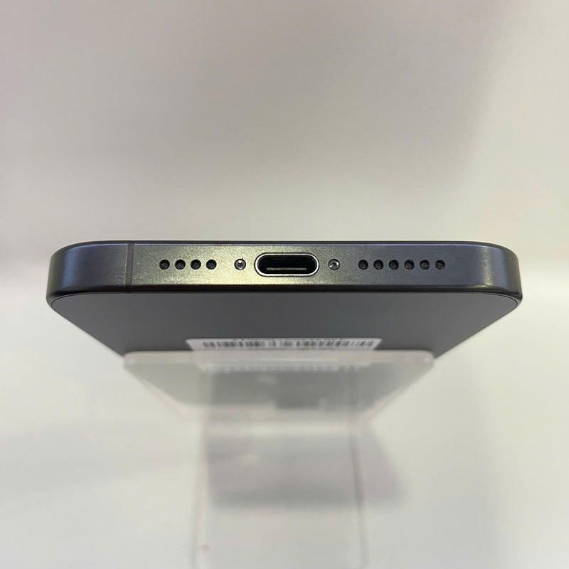 iPhone 15 Pro Max 256GB Đen 98% pin 89% Quốc tế từ SB (Không dùng sim SB - Xước sơn viền) - HH9612