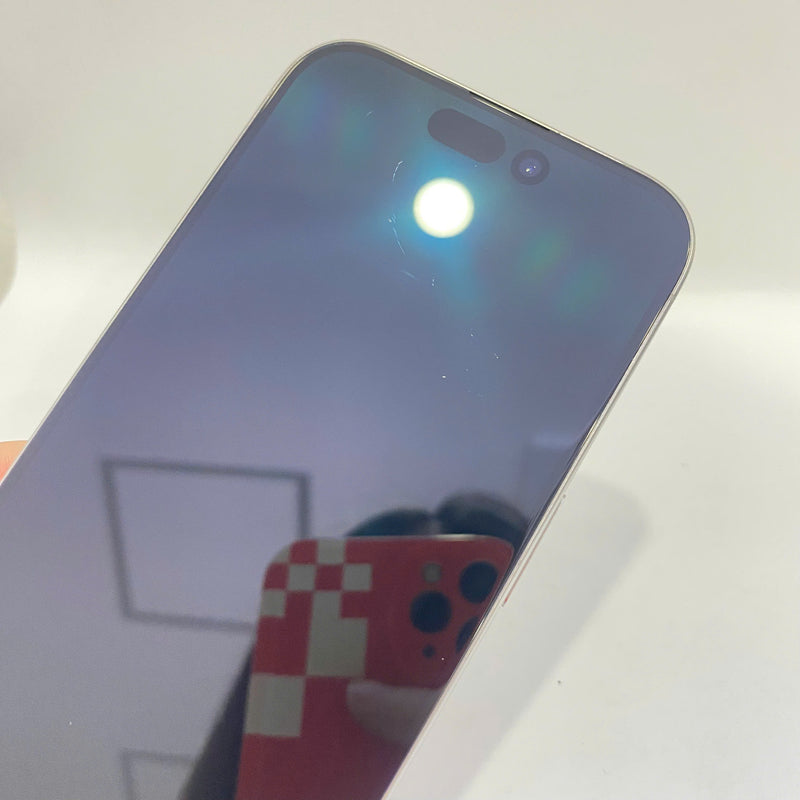 iPhone 15 Pro 256GB Trắng 98% pin 88% Quốc tế từ AU (Không dùng sim AU - đốm 0,5x/3x) - HH9714