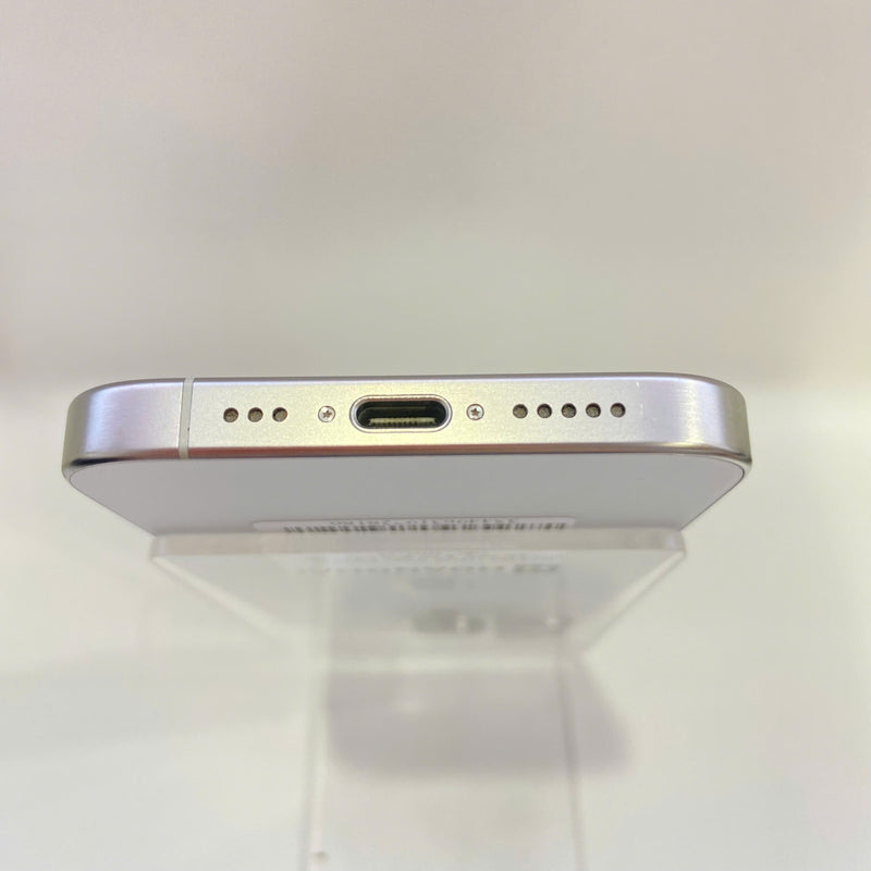 iPhone 15 Pro 128GB Trắng 98% pin 90% Quốc tế từ SB (Không dùng sim SB - đốm 0,5x xước viền) - HH8186