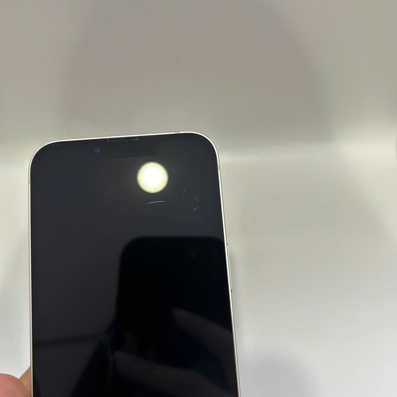 iPhone 13 128GB Trắng 98% pin 89% Máy đã trả hết tiền mạng dùng như Quốc tế Apple (màn xước, viền xước) - HH4497