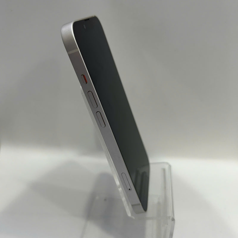 iPhone 13 256GB Trắng 98% pin 86% Quốc tế từ SB (Không dùng sim SB) (xước viền , xước camera) - HH2102