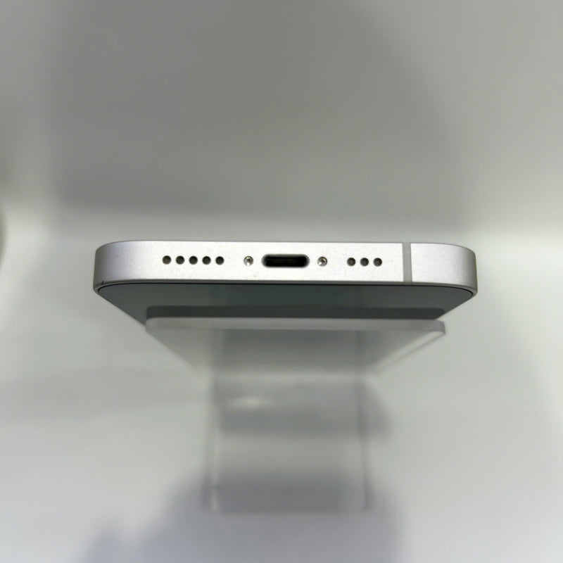 iPhone 13 256GB Trắng 98% pin 86% Quốc tế từ SB (Không dùng sim SB) (xước viền , xước camera) - HH2102