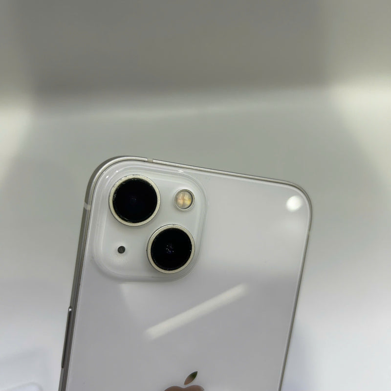 iPhone 13 256GB Trắng 98% pin 86% Quốc tế từ SB (Không dùng sim SB) (xước viền , xước camera) - HH2102