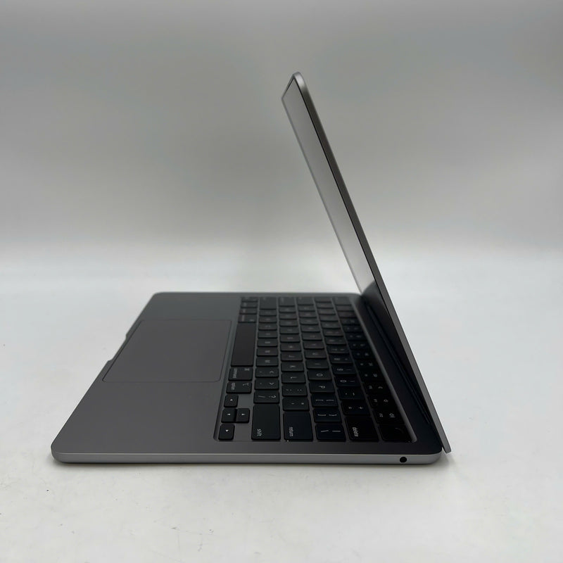 MacBook Air 2022 13.6in Xám Apple M2/ RAM 8GB/ SSD 256GB 98% pin 100% BPTA (sạc 61 lần)