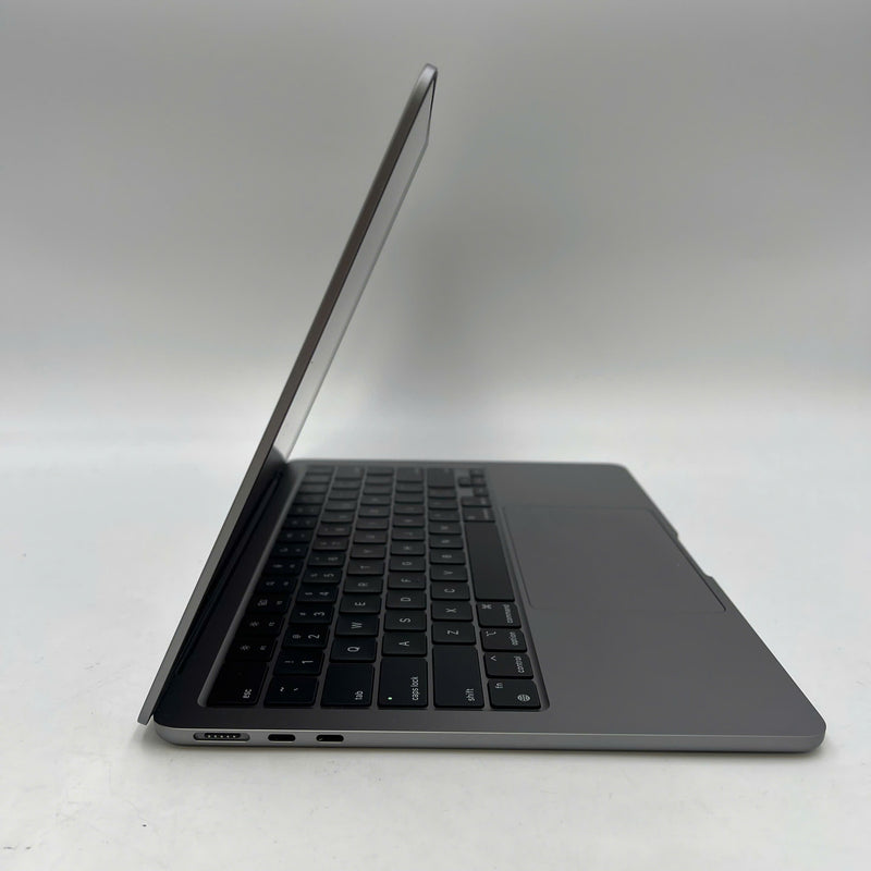 MacBook Air 2022 13.6in Xám Apple M2/ RAM 8GB/ SSD 256GB 98% pin 100% BPTA (sạc 61 lần)